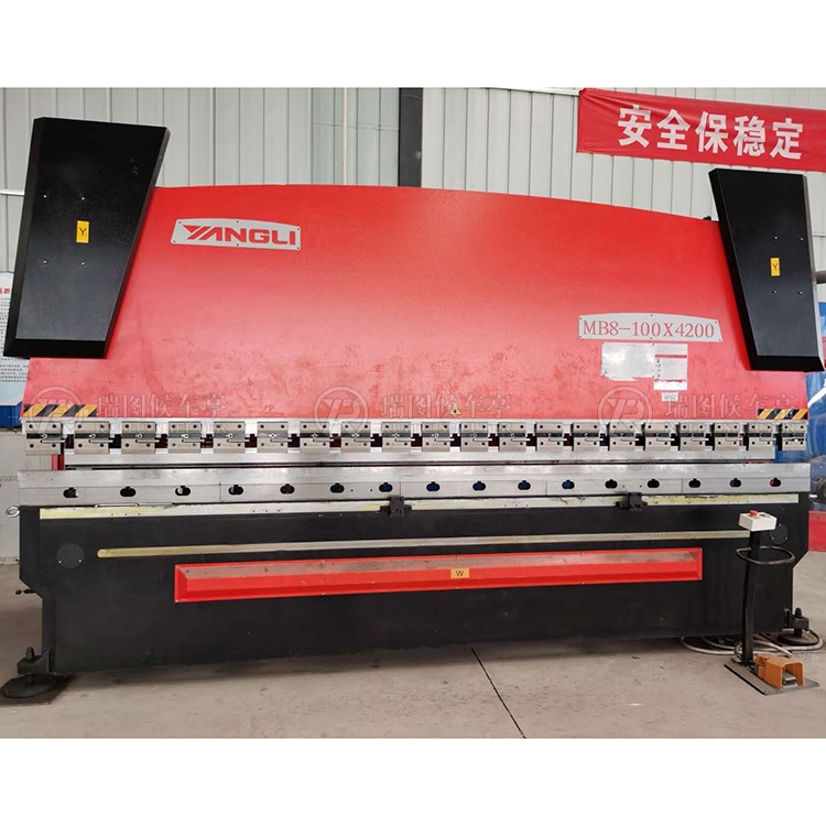 公交站臺(tái)候車(chē)亭制作廠家的選擇指南